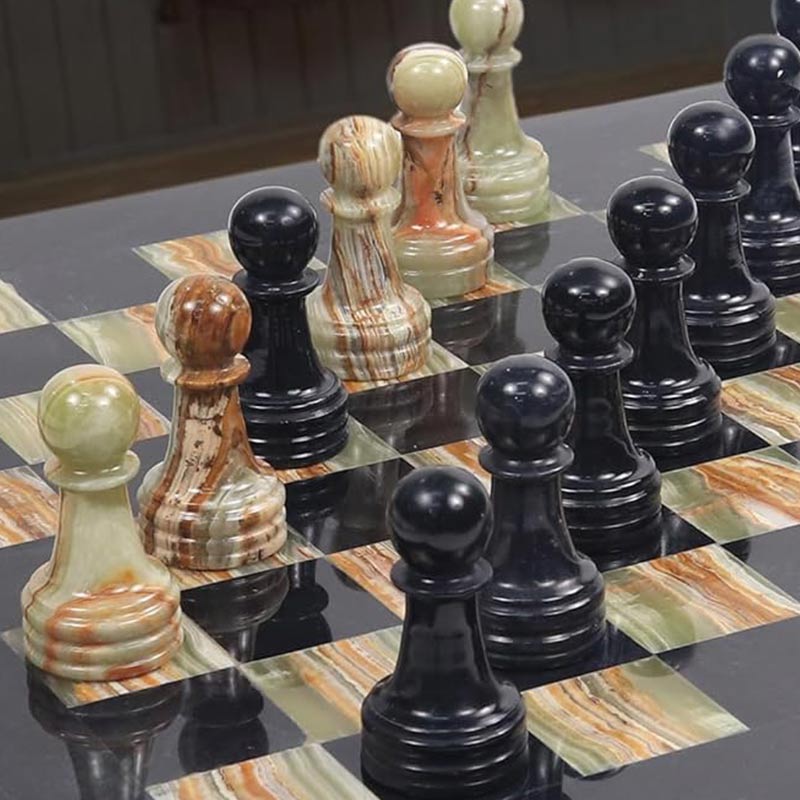 30cm Chess Set With Standard Storage Box - Black & Green