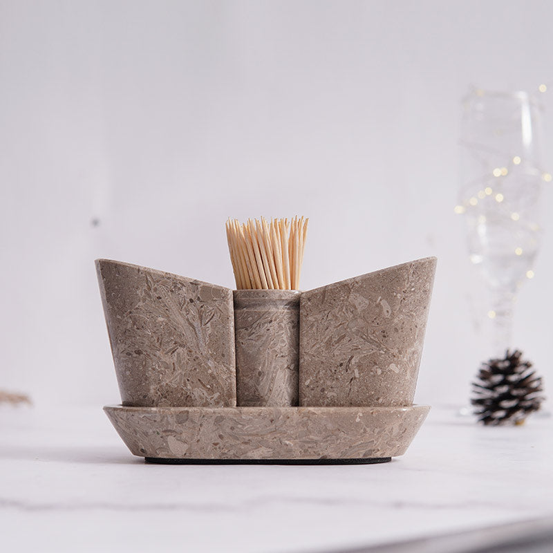 salt and pepper , salt and pepper shakers , tableware